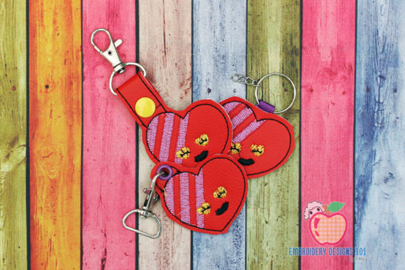Emoticon Happy Heart ITH Key Fob Pattern Review